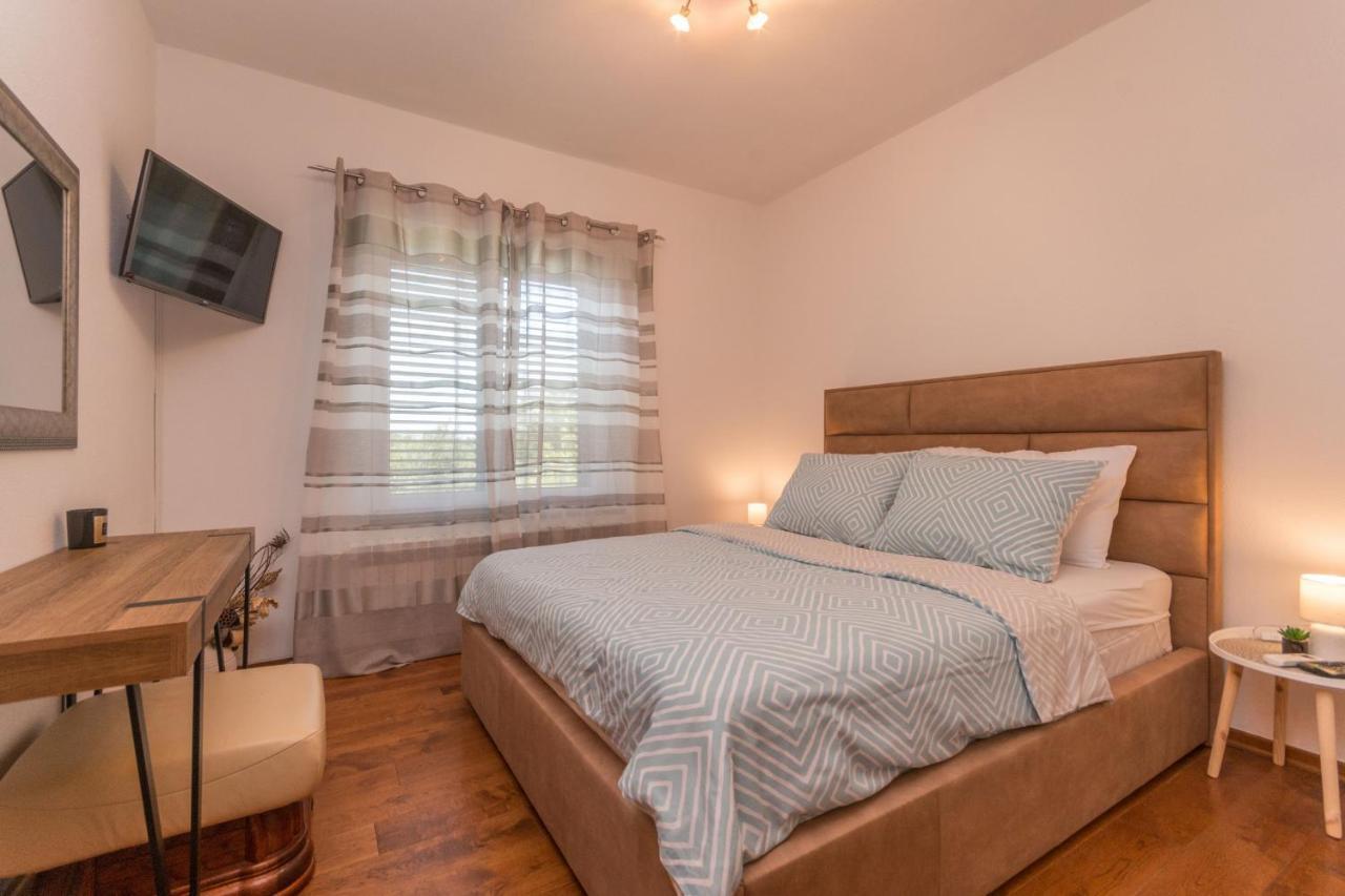 Villa Perini Dvori Donji Zemunik Extérieur photo
