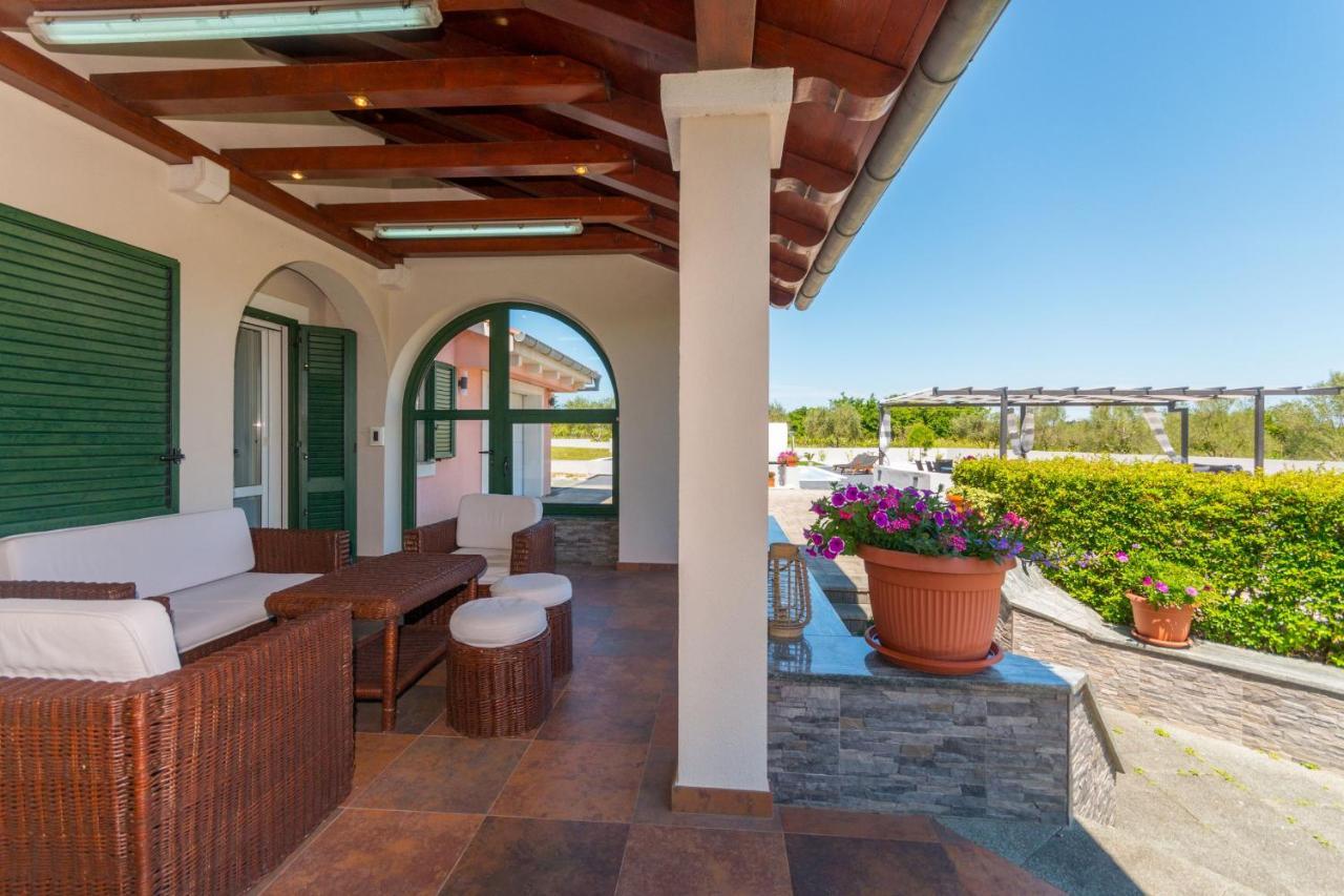 Villa Perini Dvori Donji Zemunik Extérieur photo